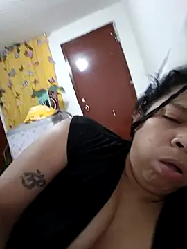 Snapshot of Sara_cute92 chatting on 11-03-25, 11:33 Sara cute92 online show from 11-03-25, 11:33