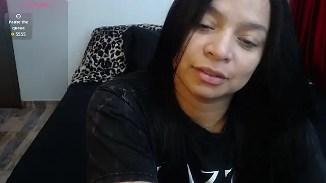 Snapshot of Sara_cute92 chatting on 12-14-25, 10:25 Sara cute92 online show from 12-14-25, 10:25