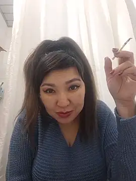 Snapshot of HellaWerlous chatting on 01-19-26, 02:43 HellaWerlous online show from 01-19-26, 02:43