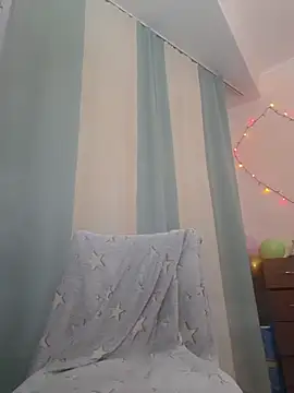 Snapshot of HellaWerlous chatting on 02-07-26, 08:01 HellaWerlous online show from 02-07-26, 08:01