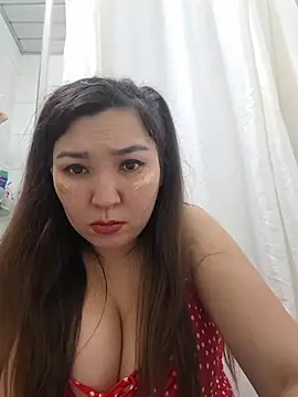 Snapshot of HellaWerlous chatting on 02-11-26, 04:23 HellaWerlous online show from 02-11-26, 04:23