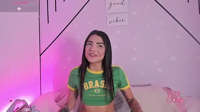 Snapshot of MiahCornell_ chatting on 02-26-26, 08:19 MiahCornell online show from 02-26-26, 08:19