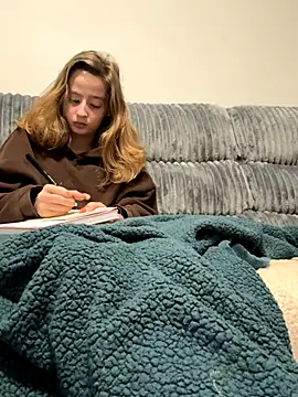 SeccySerena online show from 10-26-25, 05:08