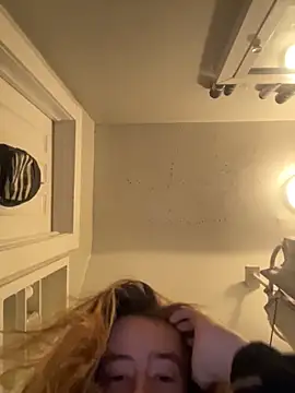 SeccySerena online show from 12-14-25, 01:11