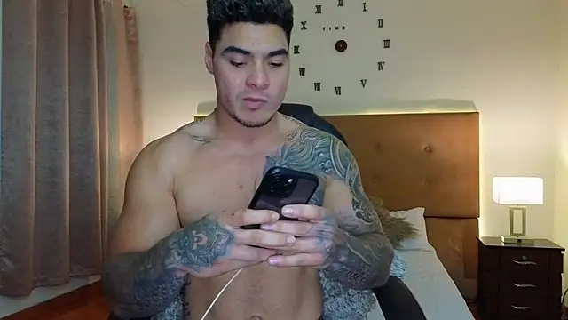 Steven Velez online show from 03-12-26, 02:39