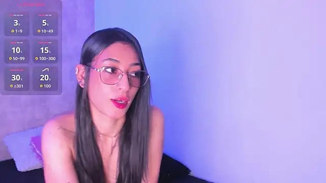 Snapshot of Becky_G chatting on 10-20-25, 04:57 Becky G online show from 10-20-25, 04:57