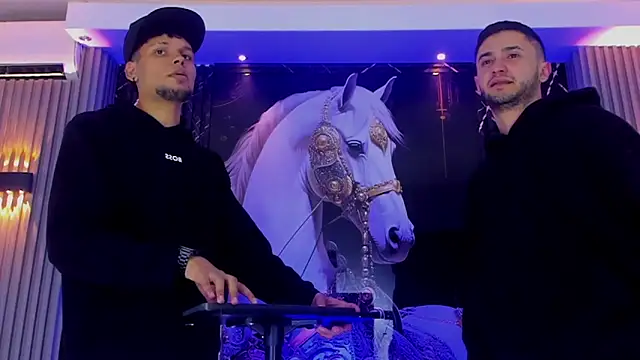 Dominic Max  online show from 09-12-25, 04:12