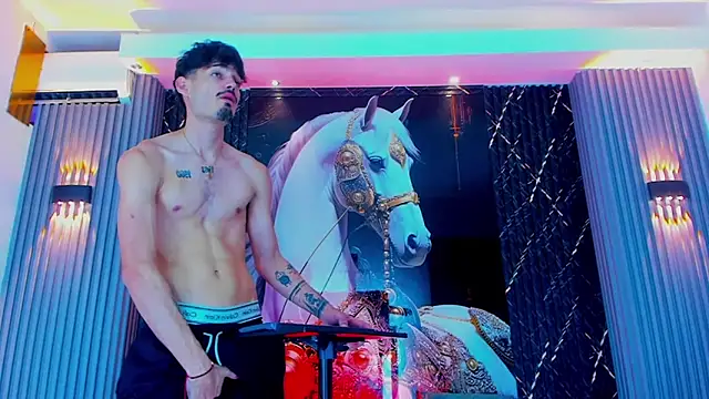 Dominic Max  online show from 09-14-25, 04:50