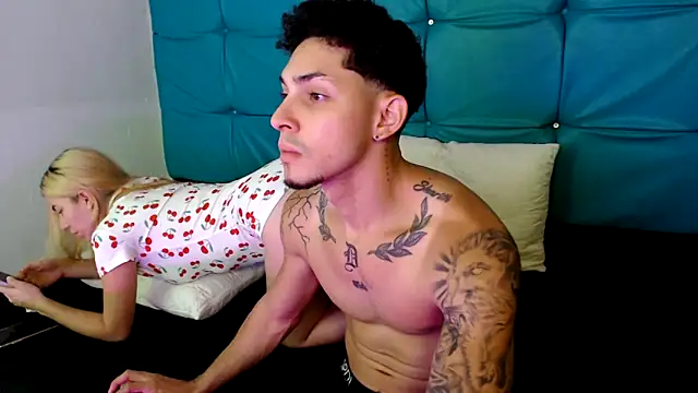 Bunny Petit online show from 12-17-25, 01:00