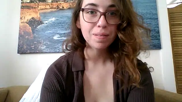 Snapshot of sweetsocalgirl chatting on 05-04-26, 10:50 sweetsocalgirl online show from 05-04-26, 10:50