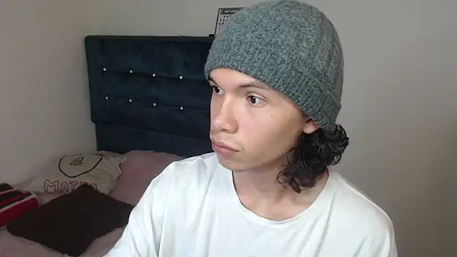 Xoxo Smiles online show from 10-18-25, 08:20