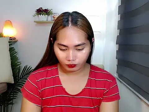 Snapshot of sluttyprincess0 chatting on 04-19-26, 01:38 sluttyprincess0 online show from 04-19-26, 01:38