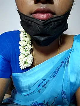 Snapshot of Tamil_Princess12 chatting on 11-05-25, 05:57 Tamil Princess12 online show from 11-05-25, 05:57