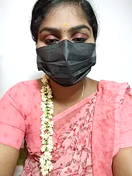 Snapshot of Tamil_Princess12 chatting on 07-12-26, 07:49 Tamil Princess12 online show from 07-12-26, 07:49
