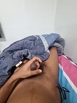 Snapshot of yesh_x chatting on 10-07-25, 01:36 yesh x online show from 10-07-25, 01:36