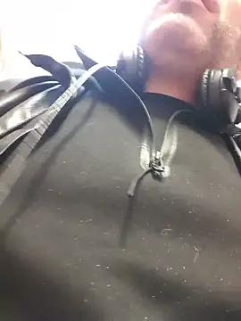 Snapshot of Buen_Pete chatting on 02-02-26, 02:38 Buen Pete online show from 02-02-26, 02:38