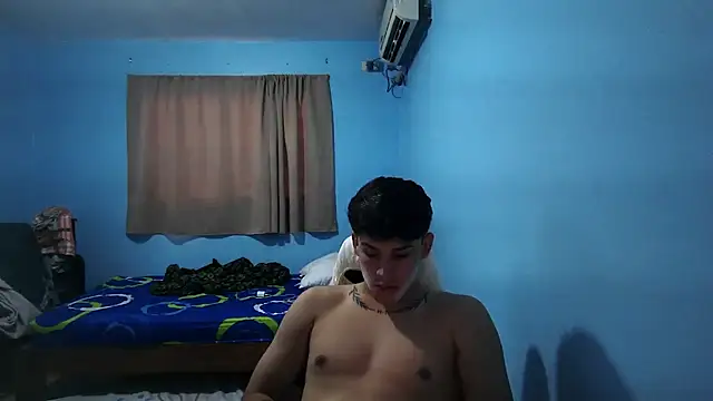 Snapshot of Jaket_lovers chatting on 11-19-25, 09:04 Jaket lovers online show from 11-19-25, 09:04