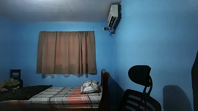 Snapshot of Jaket_lovers chatting on 11-21-25, 07:12 Jaket lovers online show from 11-21-25, 07:12