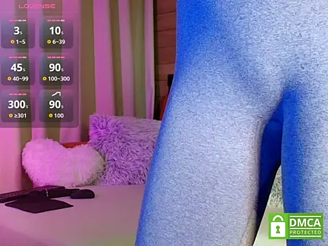 Snapshot of linaadvance chatting on 10-15-25, 04:45 linaadvance online show from 10-15-25, 04:45