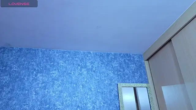 Snapshot of yulissa_girls chatting on 09-21-25, 04:30 yulissa girls online show from 09-21-25, 04:30