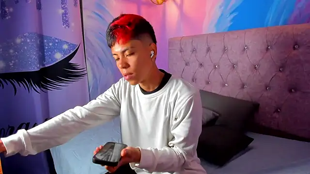 MaxiWildd online show from 10-10-25, 12:48