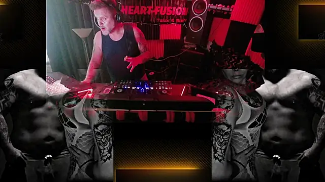 Wir2002Paar online show from 10-25-25, 09:06