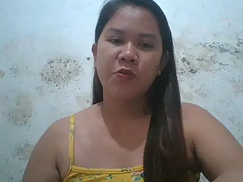 Snapshot of Bhubbles888 chatting on 10-18-25, 12:39 Bhubbles888 online show from 10-18-25, 12:39