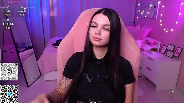Snapshot of Michela_Fruet chatting on 05-05-26, 01:02 Michela Fruet online show from 05-05-26, 01:02