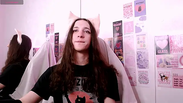 SilverMuse online show from 03-22-26, 09:18