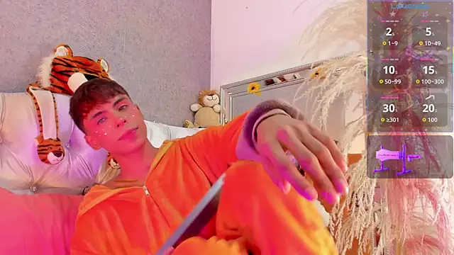 PrincePoppy online show from 09-08-25, 08:30