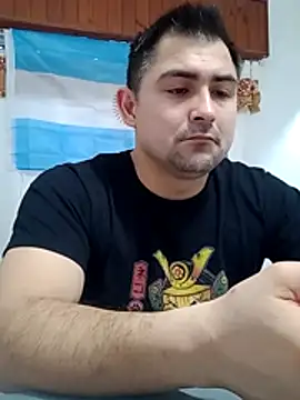 Snapshot of Bradd_32 chatting on 06-17-26, 11:34 Bradd 32 online show from 06-17-26, 11:34