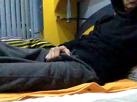 adiluci1 online show from 12-14-25, 03:45