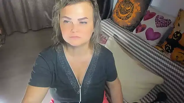 MildMature online show from 10-01-25, 01:22