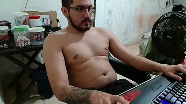 Leonino231 online show from 11-25-25, 03:50