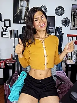 Snapshot of LunarisSmith chatting on 04-22-26, 02:51 LunarisSmith online show from 04-22-26, 02:51