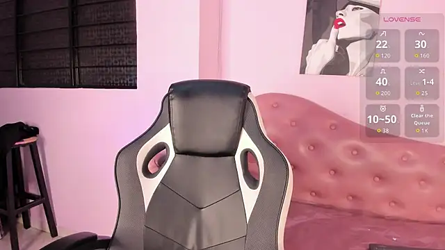 Snapshot of PamelaCullen chatting on 02-23-26, 09:39 PamelaCullen online show from 02-23-26, 09:39