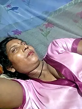Snapshot of Savita992 chatting on 04-21-26, 10:01 Savita992 online show from 04-21-26, 10:01