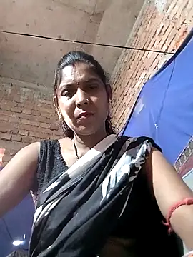 Snapshot of Savita992 chatting on 04-23-26, 04:14 Savita992 online show from 04-23-26, 04:14