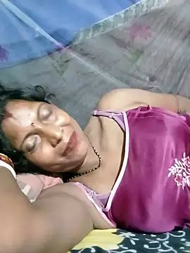 Snapshot of Savita992 chatting on 07-12-26, 12:34 Savita992 online show from 07-12-26, 12:34