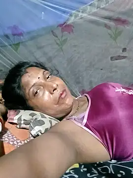 Snapshot of Savita992 chatting on 07-12-26, 07:27 Savita992 online show from 07-12-26, 07:27