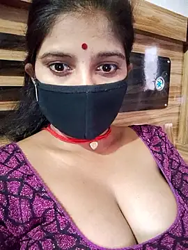 Snapshot of Daisygirl9 chatting on 05-18-26, 12:55 Daisygirl9 online show from 05-18-26, 12:55
