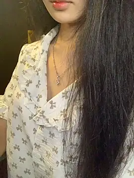 Nhinhi18 online show from 04-04-26, 03:09