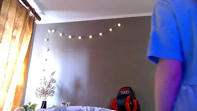 Iris lave online show from 04-18-26, 02:32