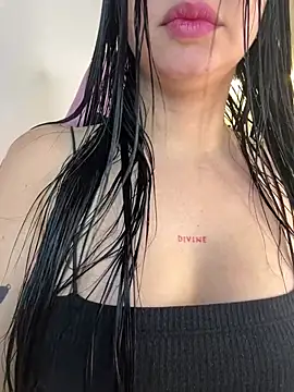 lucy grey25 online show from 03-20-26, 02:44