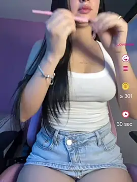 lucy grey25 online show from 07-18-26, 04:33