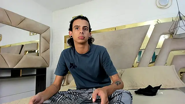 Ibratxandy online show from 10-22-25, 09:03