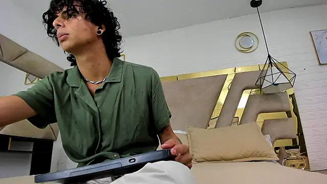 Ibratxandy online show from 11-01-25, 06:32