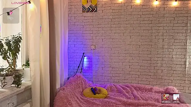 ReginaFoXXXy online show from 02-10-26, 09:57