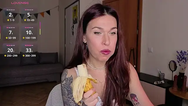 ReginaFoXXXy online show from 04-20-26, 02:09