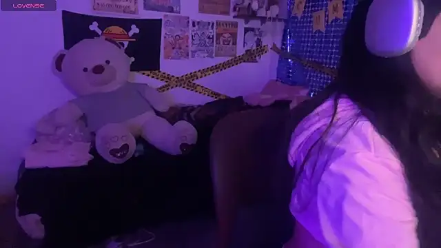 PixelKitty  online show from 12-05-25, 06:48